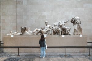 Kultúra vs algoritmus – mit ajánl a gép és mit az ember?