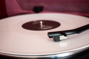 Zenehallgatás streaming nélkül – visszatérés a bakelithez