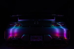 Hogyan mossuk le helyesen autónkat nyáron?