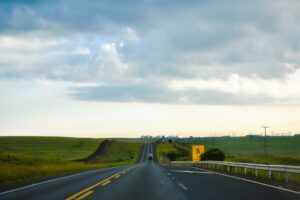 Hogyan készüljünk fel hosszabb autós útra gyerekkel?