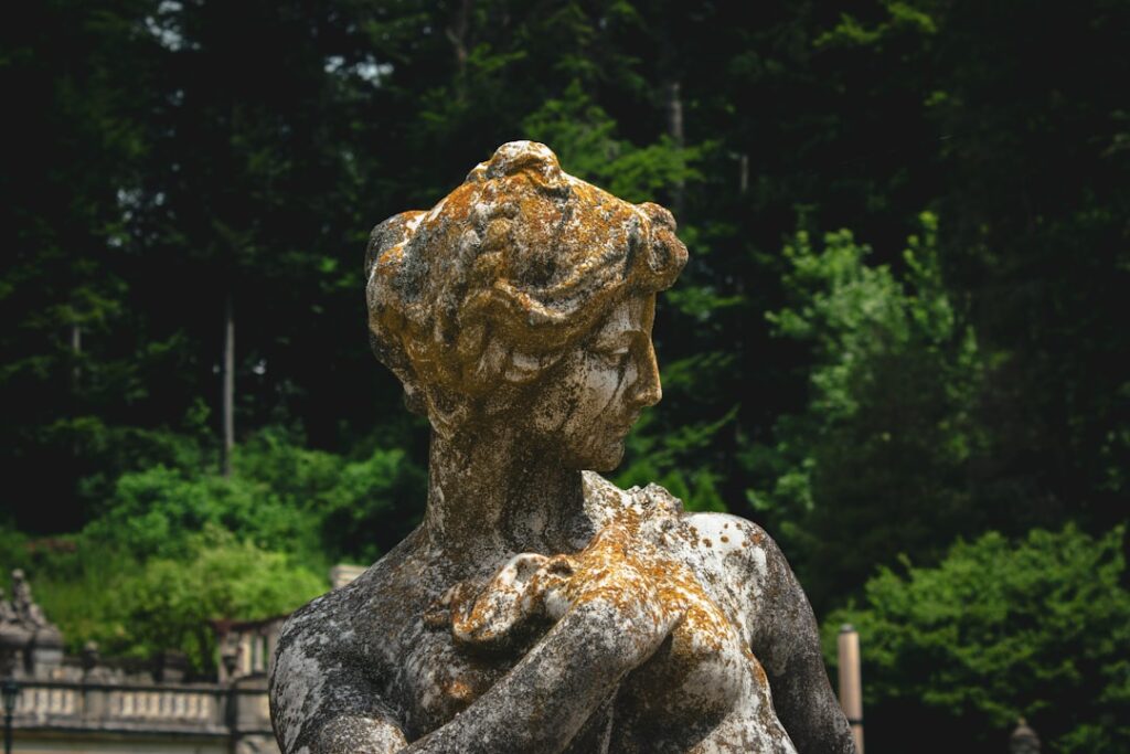 Beton virágtartók mint szobrászati felület