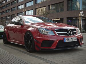 Színház a járdán – Az utcai performance-ok varázsa